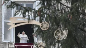 Il Papa: "Gioia cristiana è decentrarsi da sé e mettere al centro Gesù"