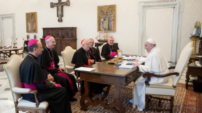 I vertici CEI in udienza dal Papa  |  | Vatican Media 
