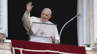 Il Papa: "Amare come Cristo significa dire no ad altri amori, come il denaro ”