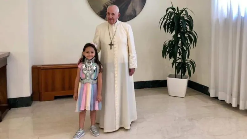 Papa Francesco e la piccola Noemi |  | Vatican Media / ACI Group