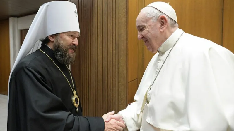 Papa Francesco, metropolita Hilarion | Papa Francesco incontra il metropolita Hilarion, 22 dicembre 2021 | Vatican News