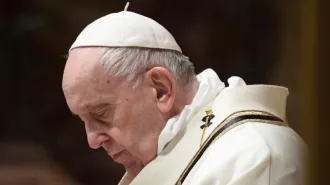 Il Papa: "Dio ci ha fatti impastati di desiderio, orientati come i magi, verso le stelle"