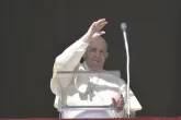  Il Papa: "Prendiamo in mano il Vangelo, ogni giorno un piccolo brano"