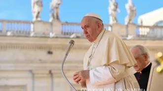  Il Papa: "La vecchiaia ha una bellezza unica: camminiamo verso l’Eterno"
