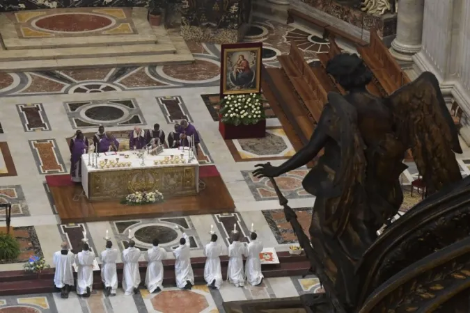 Papa Francesco, rito congolese | Papa Francesco presiede una celebrazione in rito congolese nella Basilica di San Pietro, 1 dicembre 2019 | Vatican Media 