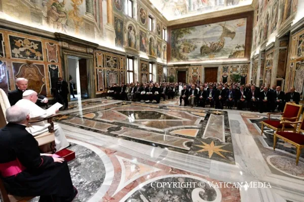 Papa Francesco incontra i partecipanti dell'International Thomistic Congress / Vatican Media