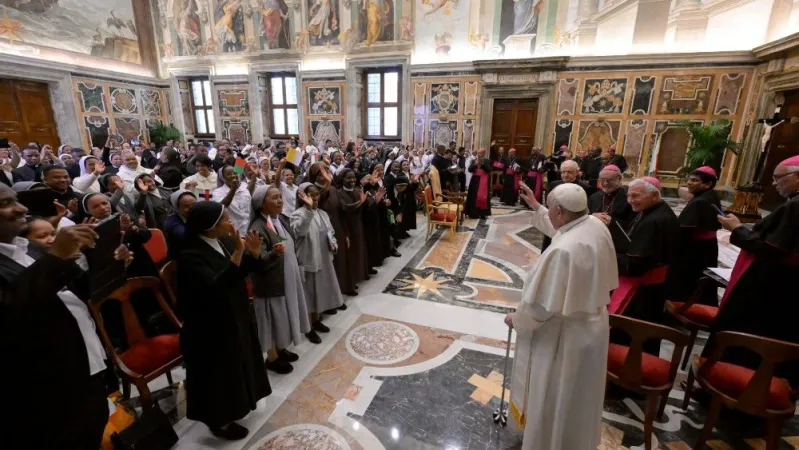 Udienza Sacerdoti, Religiosi e Religiose del Madagascar residenti a Roma |  | Vatican Media / ACI Group