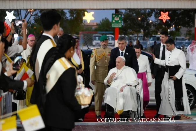 Papa Francesco in Bahrein |  | Vatican Media / ACI group