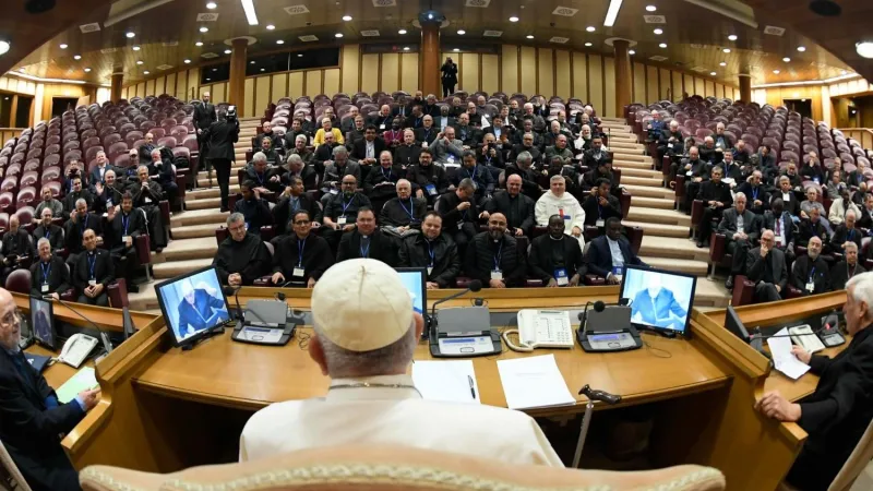 Papa Francesco e i membri dell' Unione Superiori Generali |  | Vatican Media 