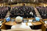 Papa Francesco chiede ai consacrati di essere artigiani di pace 