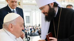 Papa Francesco e il metropolita Antonij in uno dei loro primi incontri / DPUC