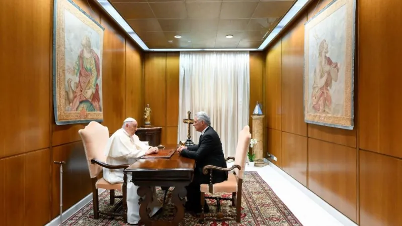 Papa Francesco e il Presidente di Cuba - Vatican Media |  | Papa Francesco e il Presidente di Cuba - Vatican Media