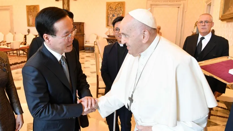 Papa Francesco con il presidente del Vietnam Vo Van Thuong, 27 luglio 2023 | Vatican Media / ACI Group