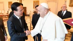 Papa Francesco con il presidente del Vietnam Vo Van Thuong, 27 luglio 2023 / Vatican Media / ACI Group