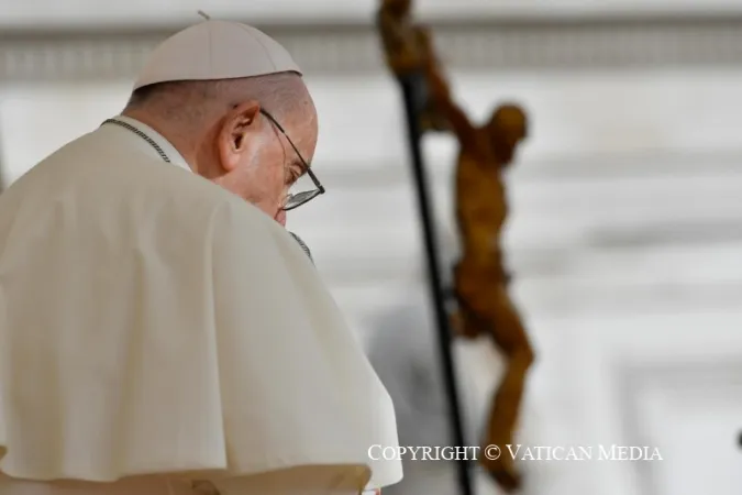 Papa Francesco durante un'udienza |  | Vatican Media / ACI group