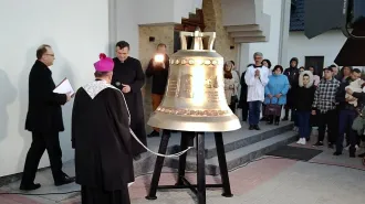 La campana "Voce dei Non Nati" per l'Ucraina è stata benedetta da Papa Francesco