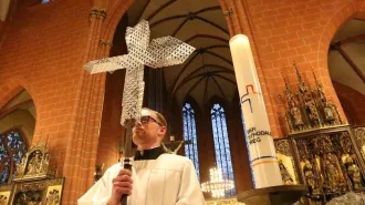 I vescovi del mondo ai confratelli tedeschi, non finite in un vicolo cieco 