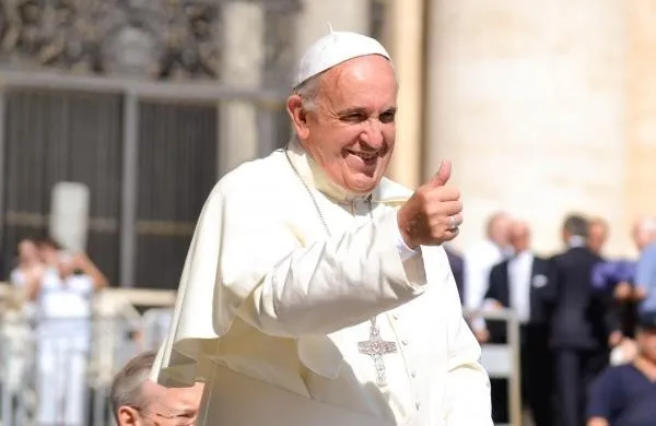 Un simpatico gesto di Papa Francesco  |  | Daniel Ibáñez/Aci Group