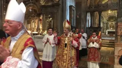 Il Patriarca Moraglia celebra la Messa nella solennità di San Marco, patrono di Venezia, Venezia, 25 aprile 2018 / Twitter @LuigBrugnaro