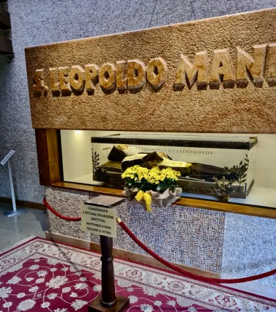 In pellegrinaggio alla tomba di San Leopoldo Mandic |  | CM