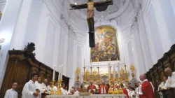 Monsignor Lagnese durante uno degli incontri sull'Amoris Laetitia / Diocesi di Ischia 