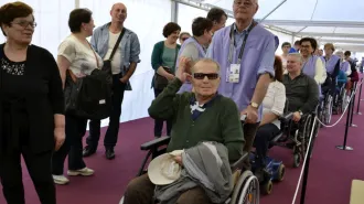 La Sindone "senza barriere". 30mila i disabili accolti per l'ostensione