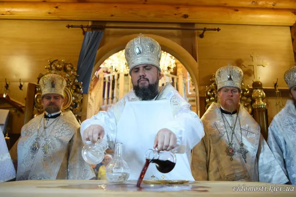 Il metropolita Epifaniy, primo primate della Chiesa Ortodossa Ucraina, durante una Divina Liturgia / Twitter @Epifanyi
