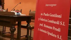 Il tavolo della presentazione "Nell'Anima della Cina", nella sede di Civiltà Cattolica a Roma, 19 novembre 2017 / L'Ancora - account twitter