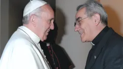 Don Flavio Peloso con Papa Francesco / donorione.org