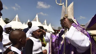 Kenya, il Cardinale Njue lascia l'Arcidiocesi di Nairobi
