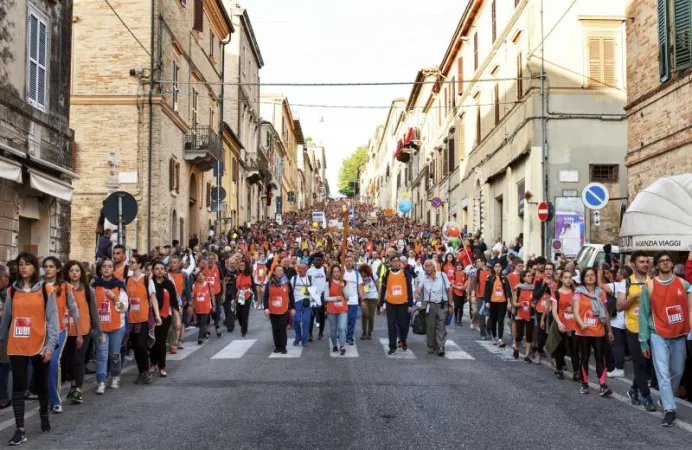 La marcia e i volontari  |  | www.pellegrinaggio.org