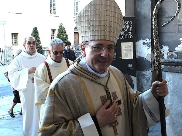 Il vescovo di Aosta Franco Lovignana |  | aostasera.it