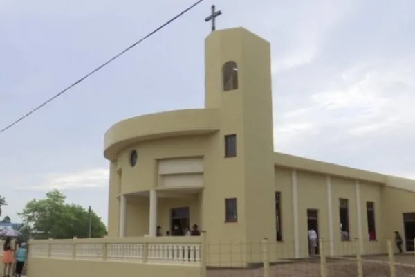La chiesa di Sandino, a Cuba, la prima costruita dopo la rivoluzione di Fidel Castro / Twitter @KustraD