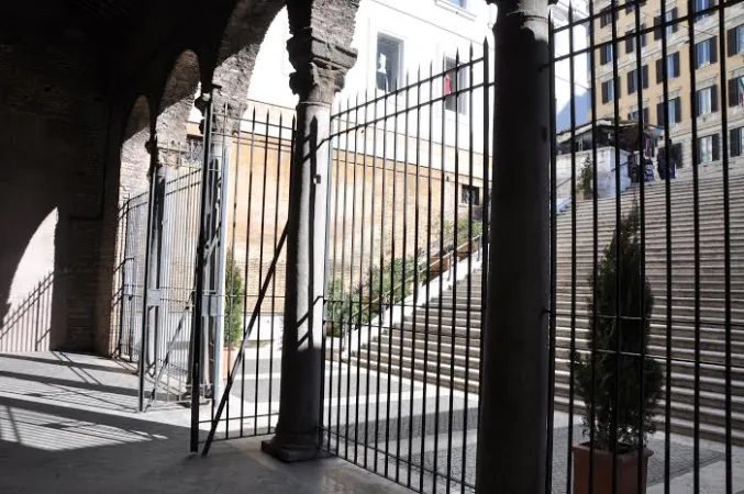 Il portico di san Vitale in Fovea  |  | OB