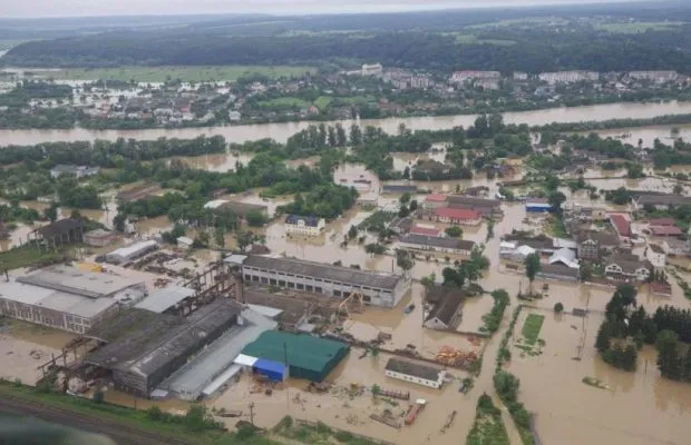 Una immagine delle alluvioni che hanno colpito l'Ucraina occidentale negli scorsi giorni  | Twitter Unian.info