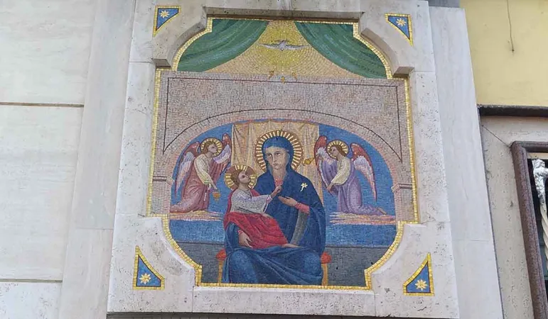 Edicola dedicata alla Madonna del Divino Amore |  | Diocesi di Roma