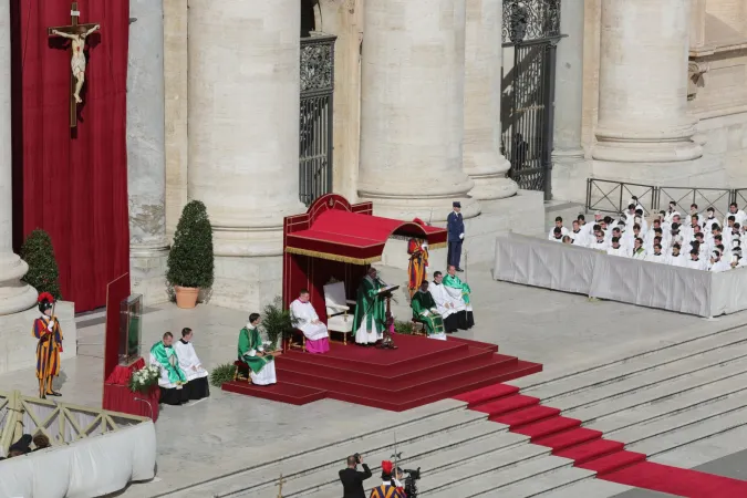 Papa Francesco durante la celebrazione conclusiva del Giubileo Mariano, 9 ottobre 2016 | Daniel Ibanez / ACI Group