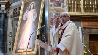 Papa Francesco celebra la Festa della Divina Misericordia a Santo Spirito in Sassia 