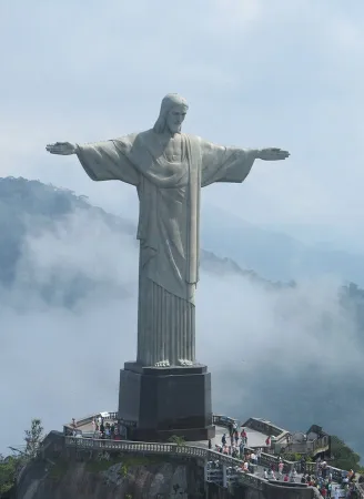 Il Cristo Redentore che si staglia sul Corcovado | Il Cristo Redentore che si staglia sul Corcovado | PD