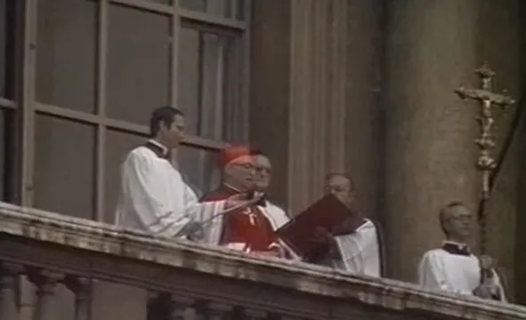 Il Cardinale Felici annuncia l'elezione di Giovanni Paolo I |  | YouTube