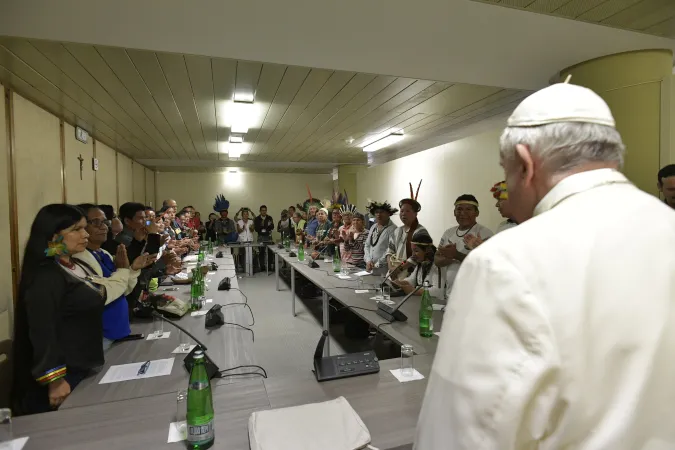 Il Papa e gli indios dell' Amazzonia |  | Vatican Media 