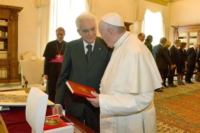 La vista di Mattarella in Vaticano  |  | Presidenza della Repubblica
