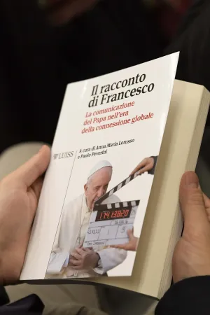 La copertina del libro  |  | Osservatore Romano 