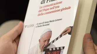 Come comunica un Papa? Lo racconta un libro sulla semiotica comunicativa