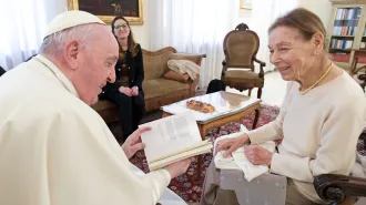 Nel giorno della Memoria, Papa Francesco incontra Edith Bruck, sopravvissuta alla Shoah