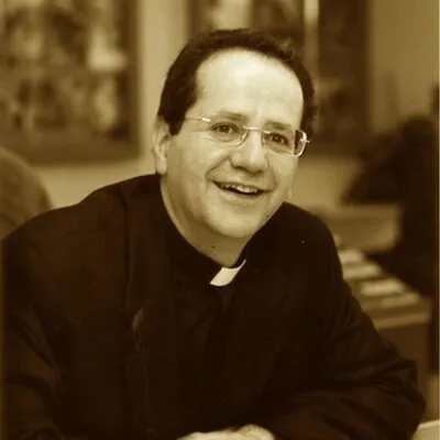 Padre Corrado Maggioni |  | Twitter, pubblico dominio