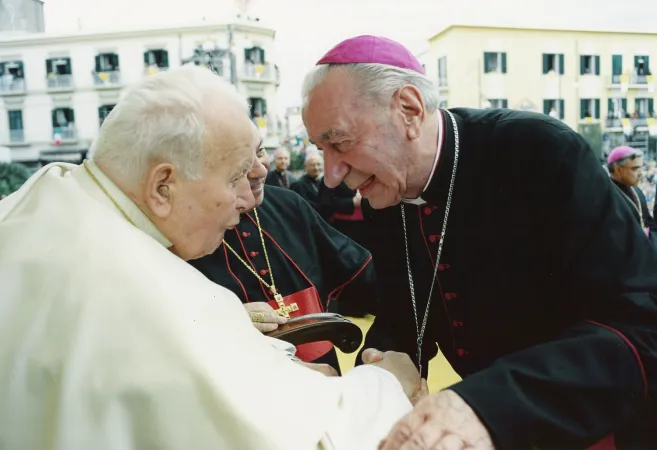 Monsignor Riboldi con Giovanni Paolo II |  | Diocesi di Acerra