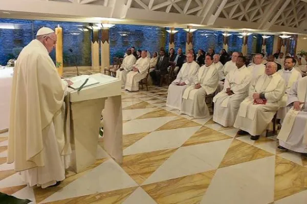 Papa Francesco durante una Messa a Santa Marta / L'Osservatore Romano / ACI Stampa