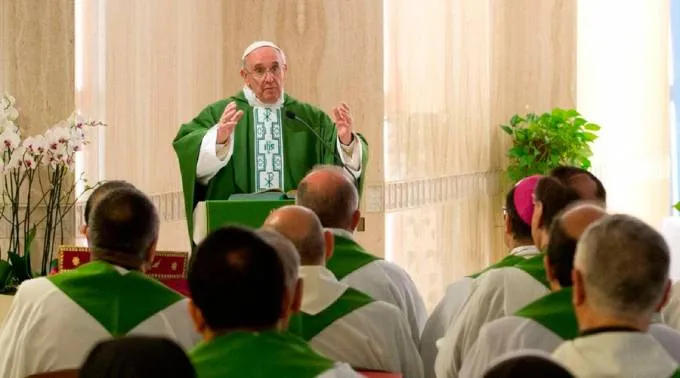 Papa Francesco a Santa Marta | Papa Francesco durante una Messa di Santa Marta  | L'Osservatore Romano / ACI Group