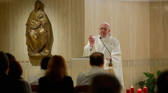 Papa Francesco a Santa Marta | Papa Francesco durante una Messa di Santa Marta | L'Osservatore Romano / ACI Group